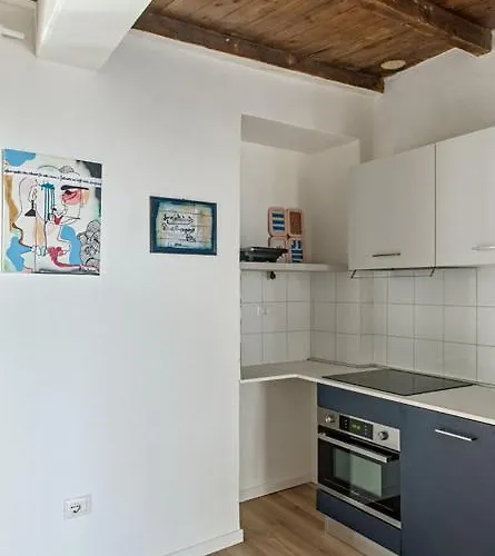Apartament Levoasi 9 *